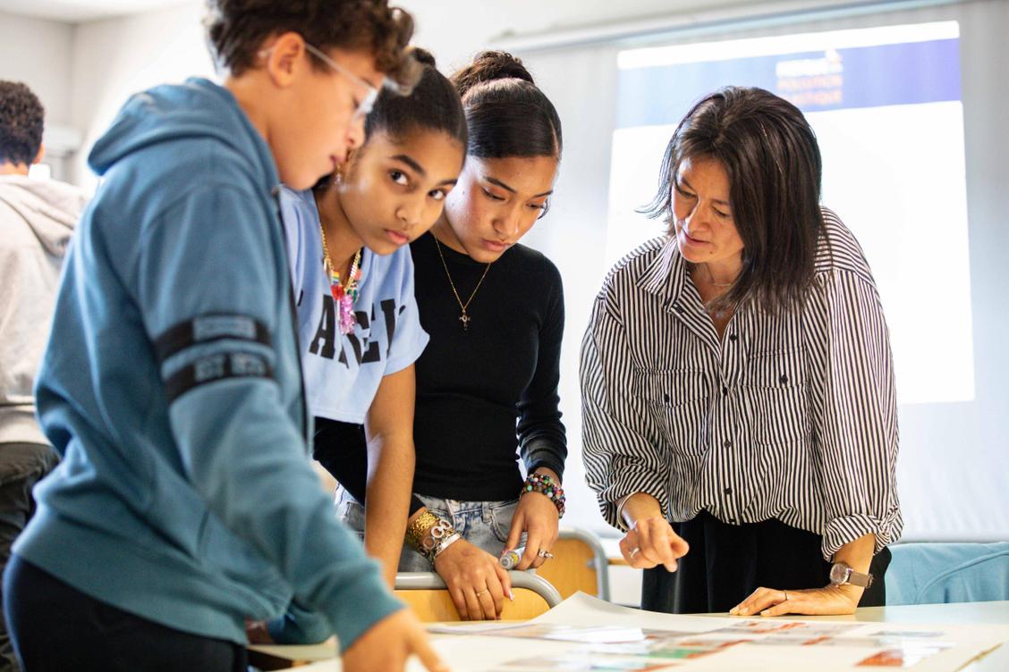 Comment le dispositif pour apprendre le français aux élèves allophones ...