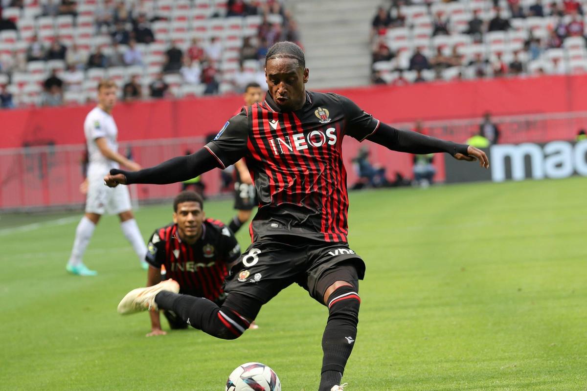 Après quatre saisons passées chez les Aiglons, le Niçois Pablo Rosario s'engage avec Porto