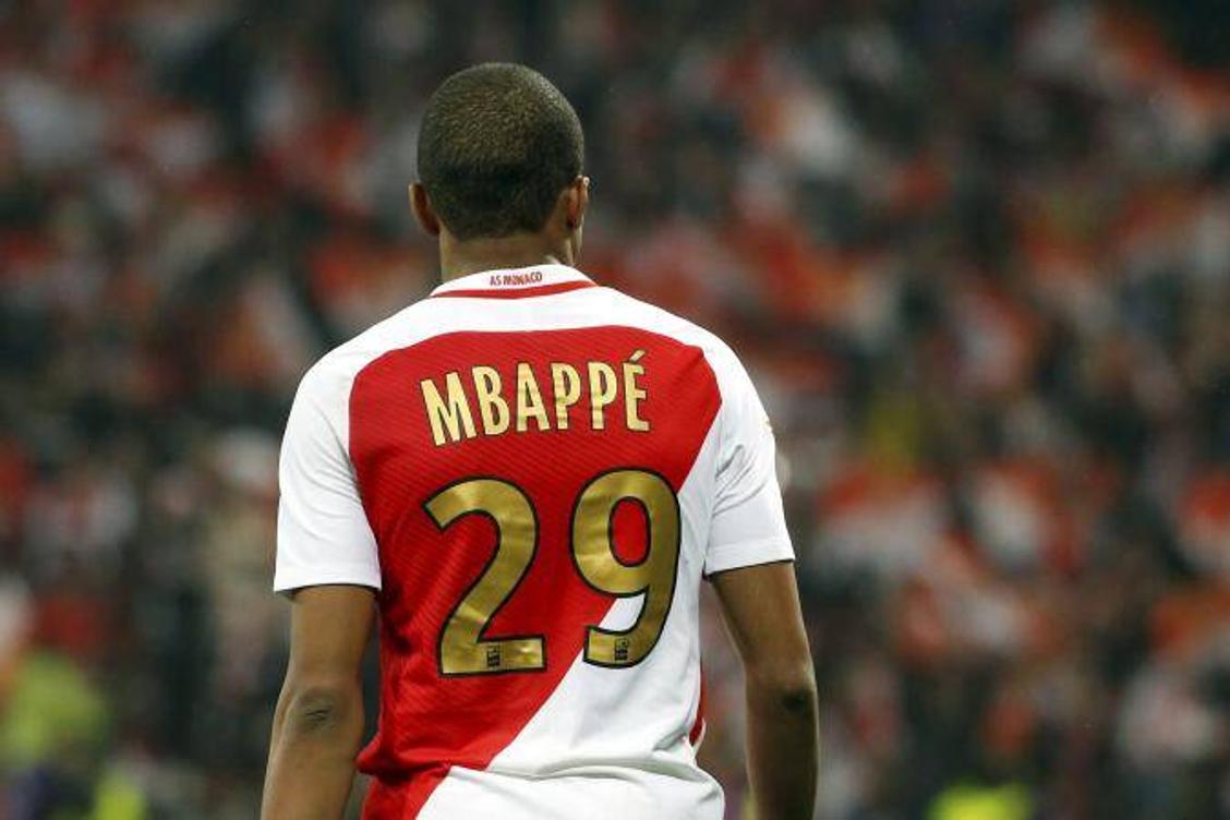 Écharpe Vintage Club Des Supporters De L'AS Monaco (ASM), Rouge, état Superbe