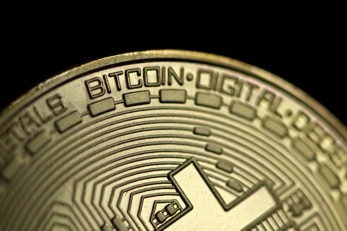 La cryptomonnaie accroche le cœur du porno