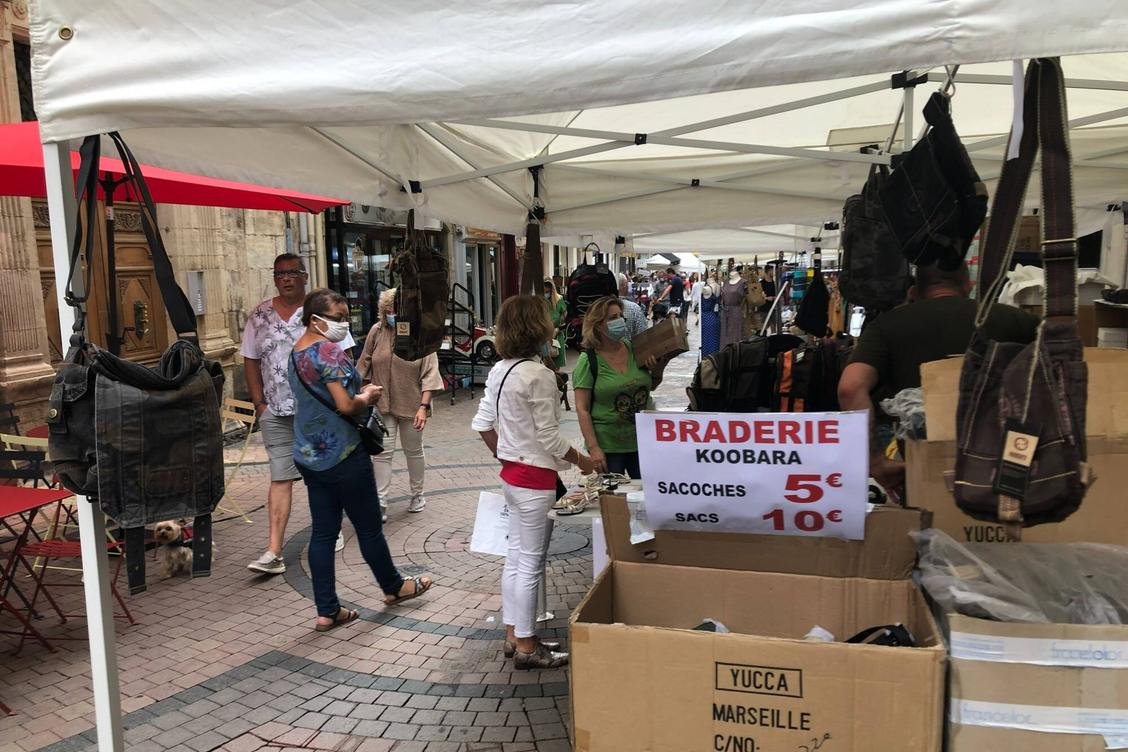 Grande Braderie De Bandol Le Plein De Bonnes Affaires Jusqu 224 Ce Dimanche