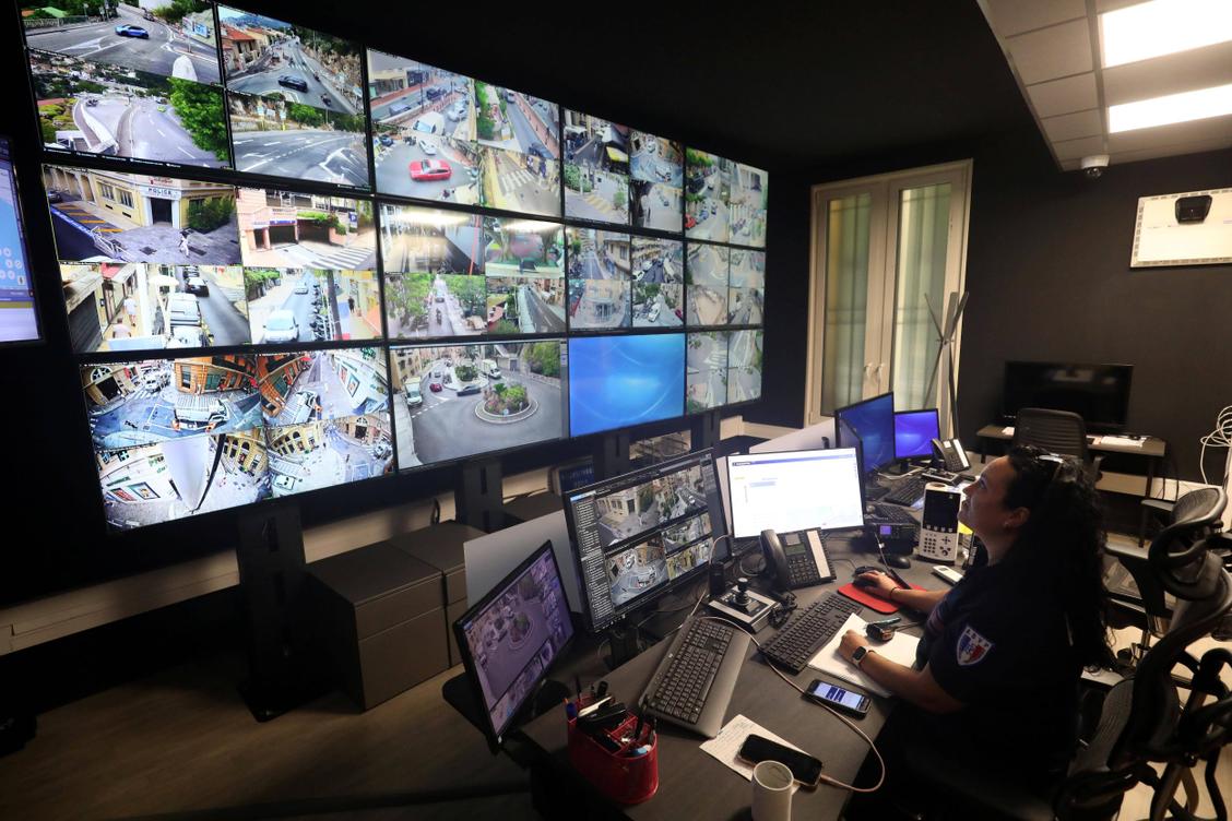 "Une caméra pour 105 habitants. Personne en France ne fait mieux": on a ...