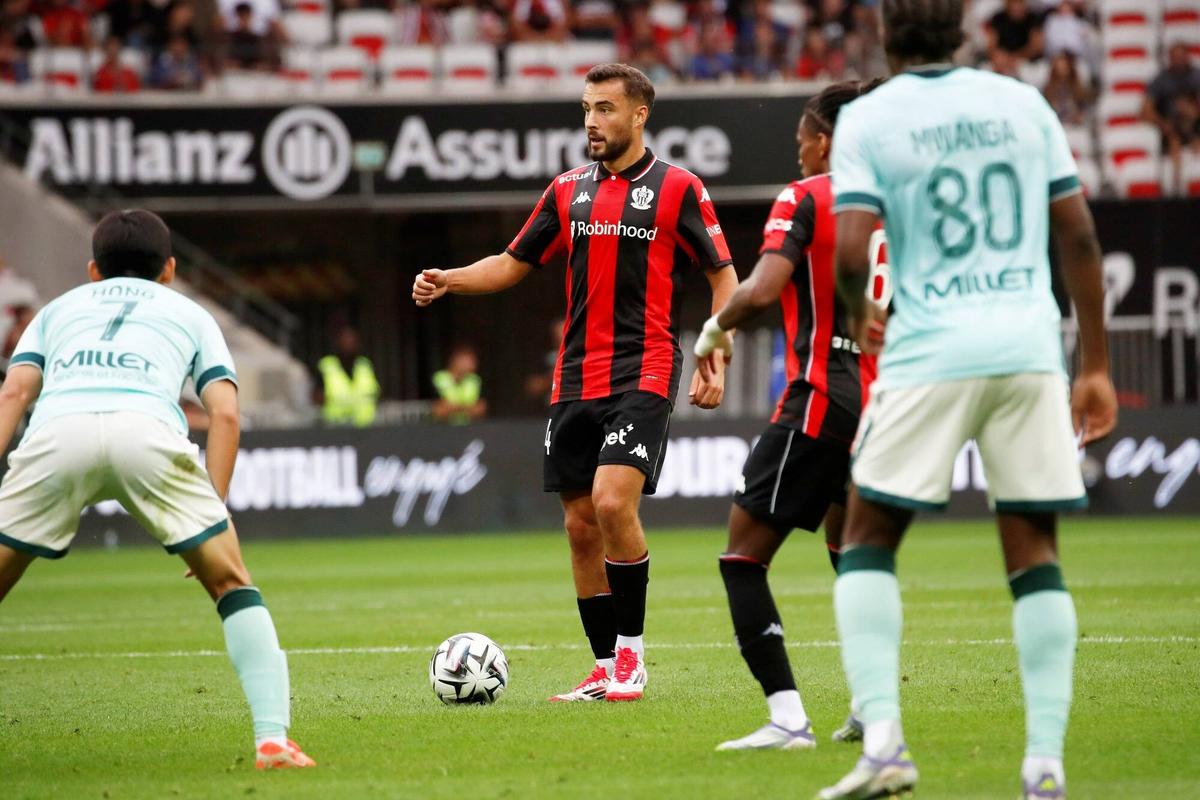Auteur d'un premier match canon avec l'OGC Nice, Charles Vanhoutte déjà comme à la maison