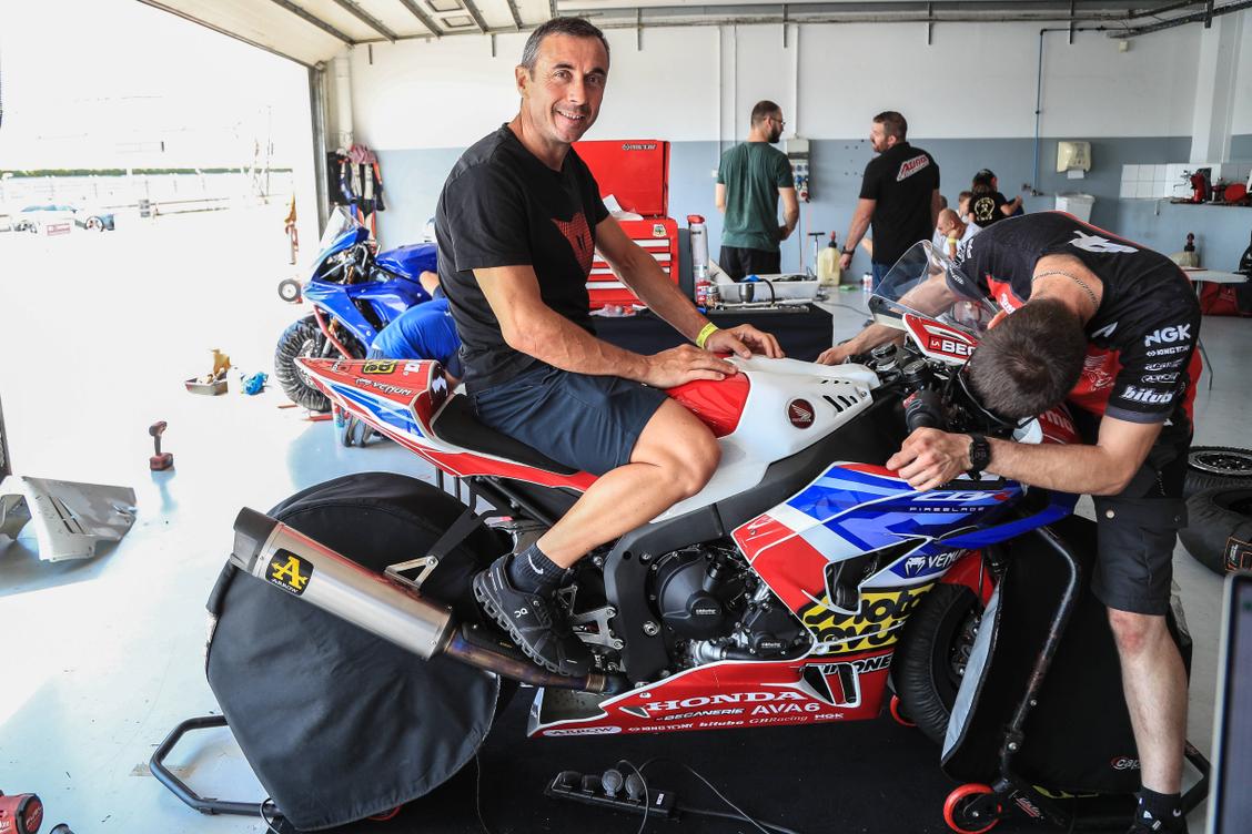 Carte Postale Circuit Paul Ricard (83) - Bol D'Or Moto - Vue Aérienne Années 90