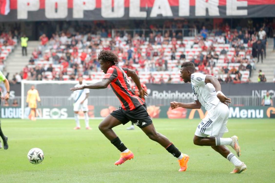 Kojo Peprah Oppong s’impose rapidement comme pilier de l’OGC Nice