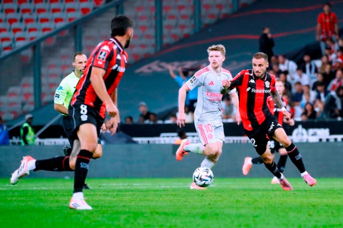 Ligue 1 : l’OGC Nice confirme sa montée en puissance et construit un collectif solide après son succès contre Lyon