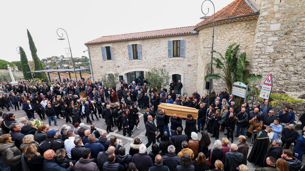 Plus de 1.500 personnes réunies ce jeudi à La Gaude pour les obsèques de  Manu, le patron de La Guinguette gaudoise