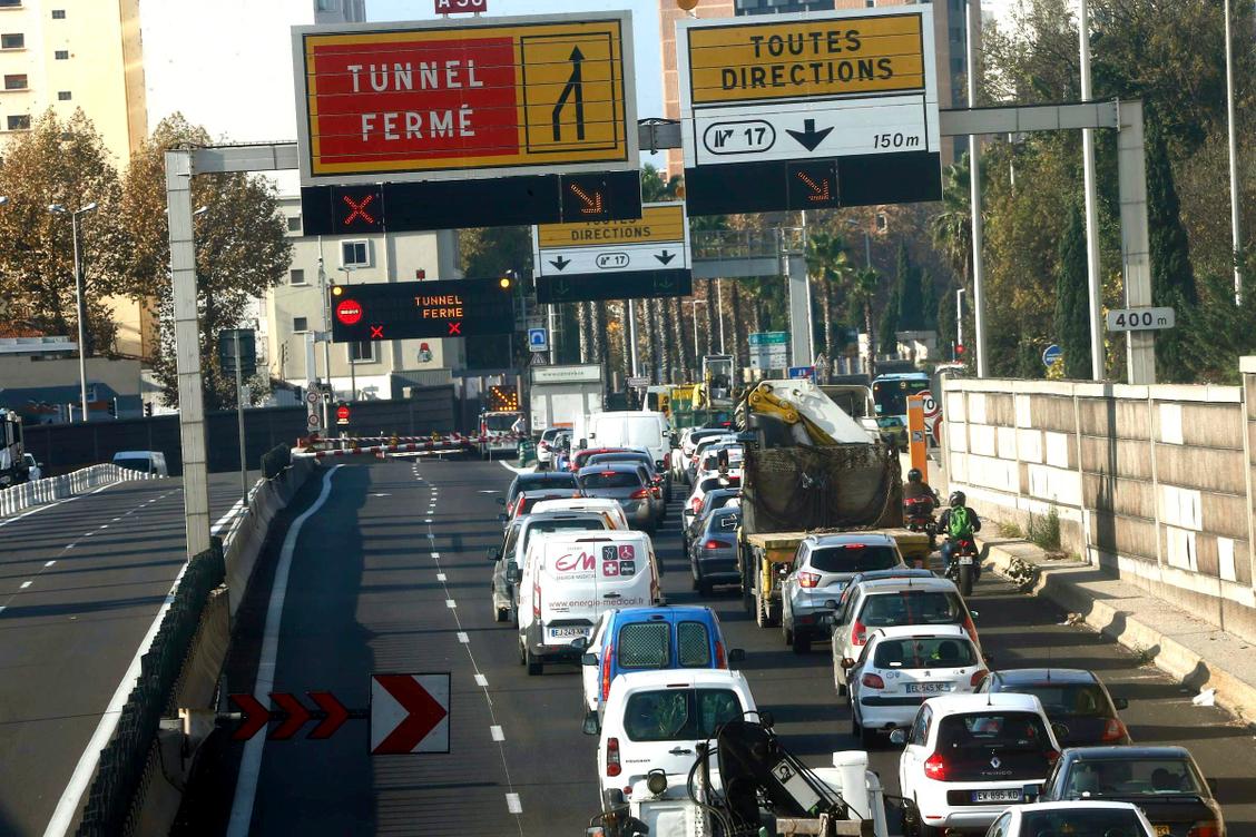 Accident sur l'A50 : le tunnel de Toulon fermé, circulation paralysée vers Marseille