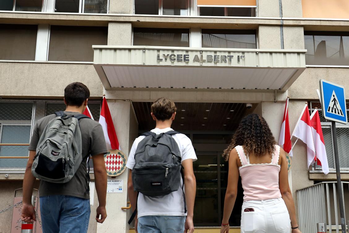 «En cette année de baccalauréat, le temps est précieux»: les interrogations des élèves et parents du lycée Albert-Ier de Monaco après l’annonce de leur relocalisation
