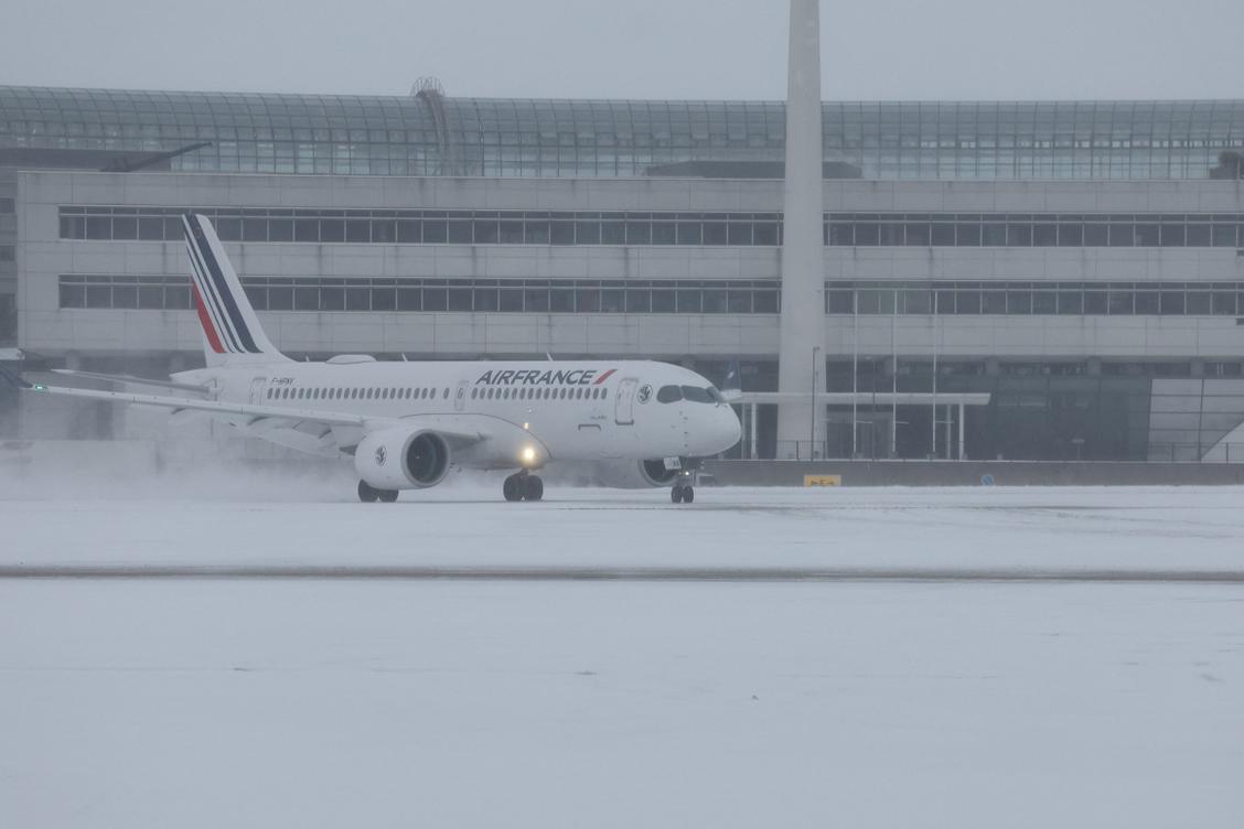 Plusieurs annulations de vols en partance et à l’arrivée de l’aéroport de Nice ce vendredi, on fait le point