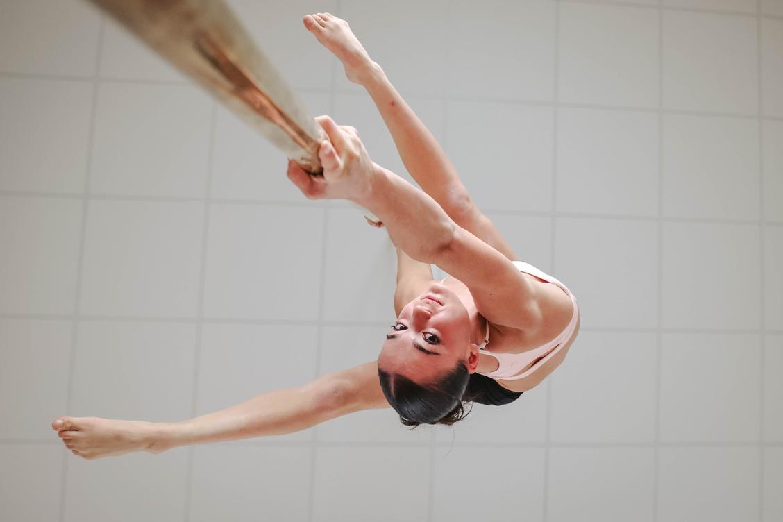 « J’ai tout de suite aimé, c’était mon sport » : cette jeune prodige originaire de Cap-d’Ail brille sur la scène mondiale de pole dance