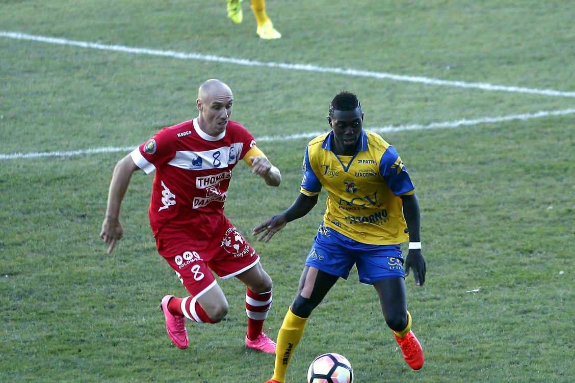 Football : à Toulon, David Gomis est attendu comme le Messie