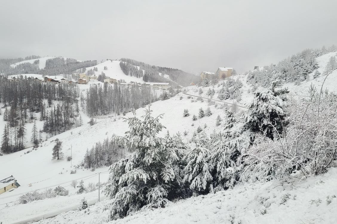 Les magnifiques images de la neige tombée dans les Alpes-Maritimes... Jusqu’à 1 mètre dans certaines stations