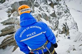 Les montagnards de la CRS Alpes ont assuré la partie technique et judiciaire, et sont co saisis avec la gendarmerie pour mener l’enquête.